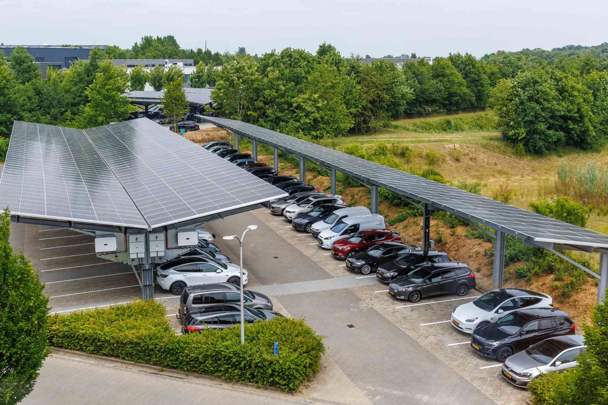 Beek-Solar-carport